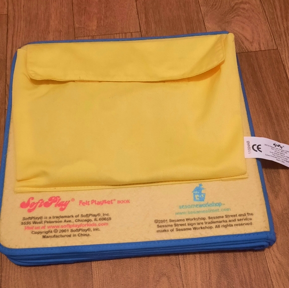 SOLD Elmo Felt Book - Picture 3 of 7